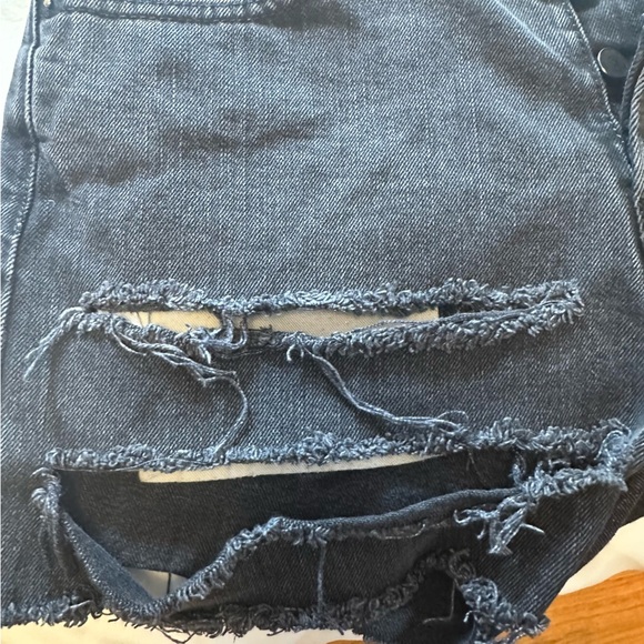 Levis 501 Distressed Ripped Black Denim Cut Off Shorts Womens Size w32 (a2 - Picture 10 of 10